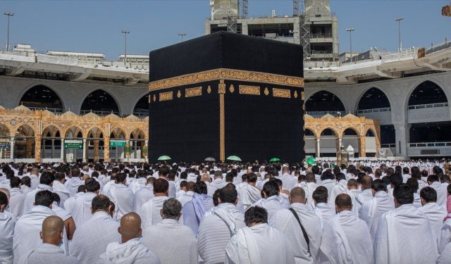 21 Days Deluxe Umrah Package