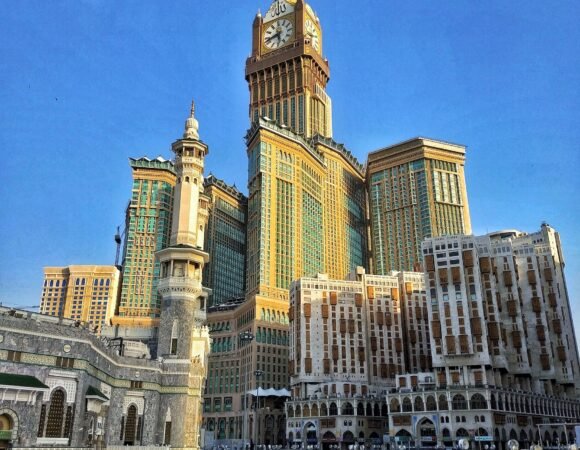 15 Days Executive Umrah Package